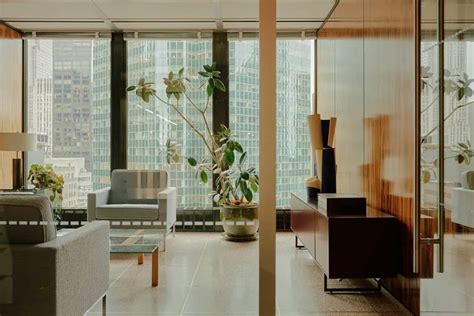 375 Park Ave, New York, NY 10152 - Seagram Building | LoopNet