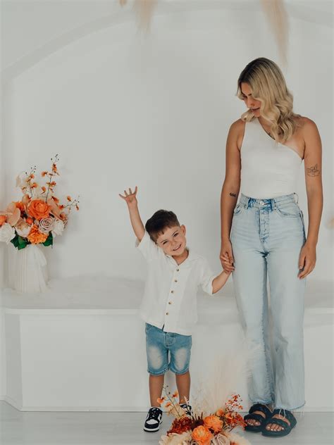 Daisyblooms_neekyjade (@daisyblooms_photography) • Instagram photos and videos