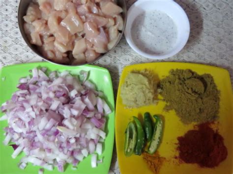 Usha Upchar » South Indian style boneless chicken curry recipe