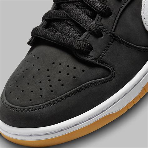 Nike SB Dunk Low "Black/Gum" CD2563-006 | SneakerNews.com