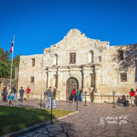 How far is Austin from San Antonio and highlights