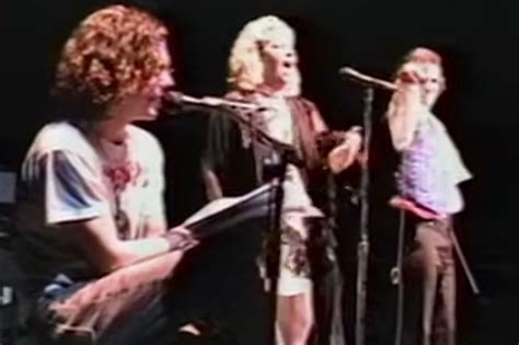Yes, That Eddie Vedder Scene in 'Song Sung Blue' Is Real. Here's What Happened Next