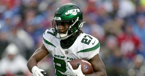 2026 Fantasy Football Breakout Candidates | Way Too Early Predictions (FFT Express)