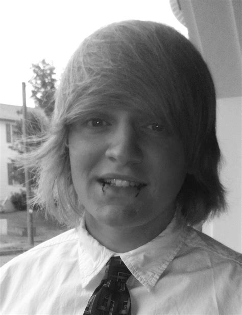 Tyler James Shumate - 2015 - Buch Funeral Home