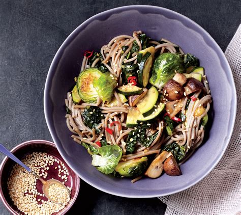 Soba Noodle Bowl With Kale and Mushrooms Recipe | SELF