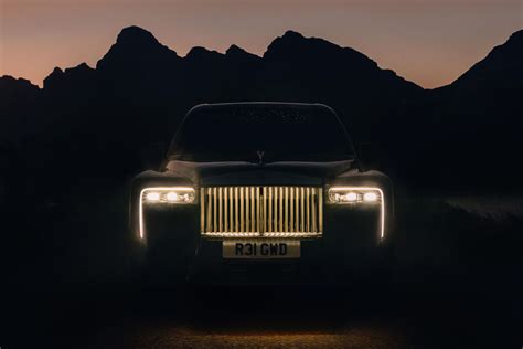 2025 Rolls-Royce Cullinan facelift brings artsy interior trim | CarExpert