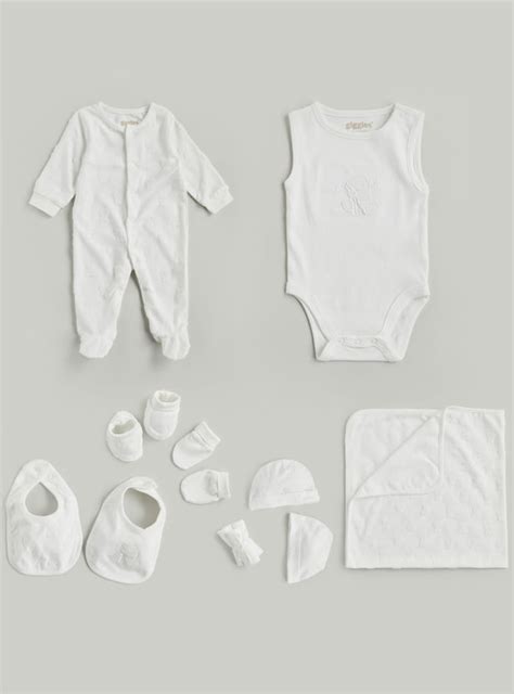 Buy Giggles 12 Piece Embroidered Clothing Gift Set Online at just Rs ...