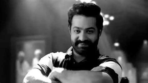 Jr NTR hosts a bash for James Farrell and SS Rajamouli at his residence
