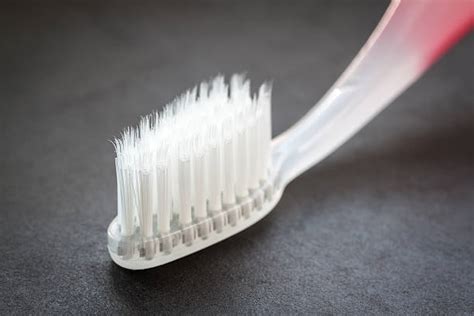 Toothpaste On Dark Spots 的图像结果