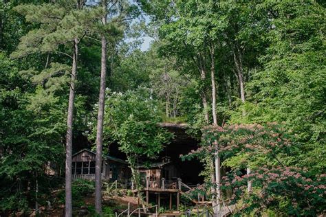 Romantic Cave Hideaway & Waterfalls on Smith Lake - Caves for Rent in ...