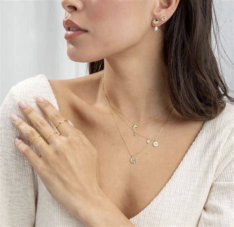 Gorjana Jewelry Review - Must Read This Before Buying