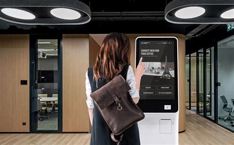 Digital Signage Office Design 的图像结果