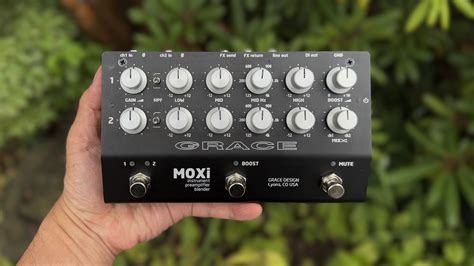 GRACE designより2chのアコースティック楽器用プリアンプMOXiが新登場！ | アコースティック・ギター・マガジンWEB