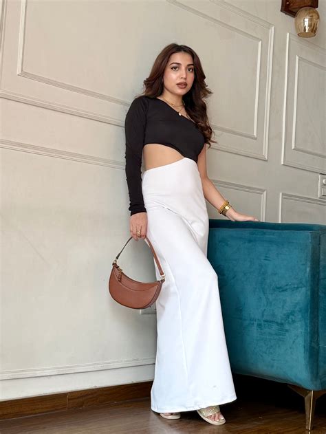 Lavaya Chloe Dress – Lavaya Clothing