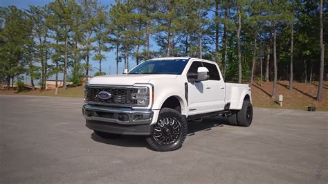 2023 Ford F-450 Super Duty Dually Keeps It Level on Fuel Forged 22s Wrapped in 35s - autoevolution