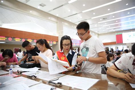 宁夏银川 政务服务“三个转变”为38万户经营主体注入新动能 - 中国日报网