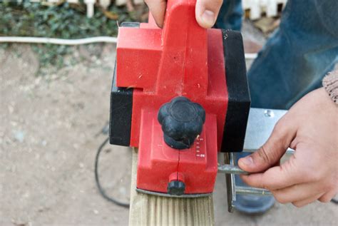 How to Set Posts for a Deck 的图像结果