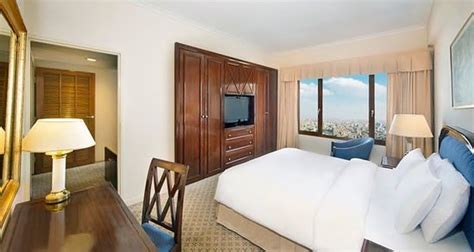 CAIRO WORLD TRADE CENTER HOTEL & RESIDENCES - Hotel Reviews, Photos ...