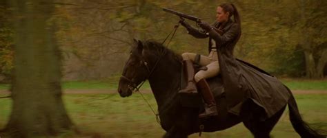 Tomb raider lara croft horse - spicensa