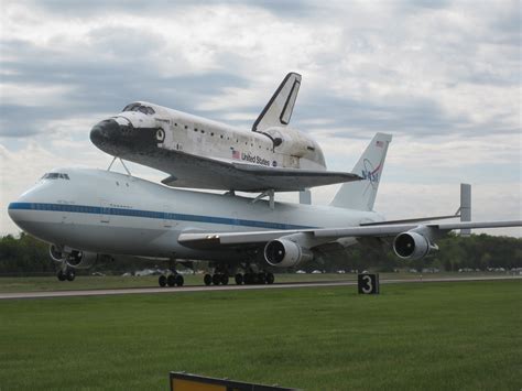NASA 905 Landing at Dulles with Discovery OV103