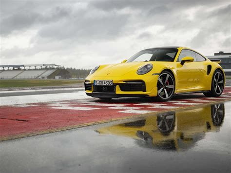 PORSCHE 911 TURBO: BOŽANSKA PRIRODA VOŽNJE - La Vie De Luxe