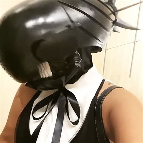 Archivo STL Casco Bomb Devil Reze - Chainsawman Cosplay 💣 ・Diseño ...