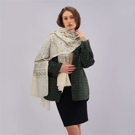 Scarf Designer Photoshoot Scarf Product Photography in Delhi & Mumbai ...