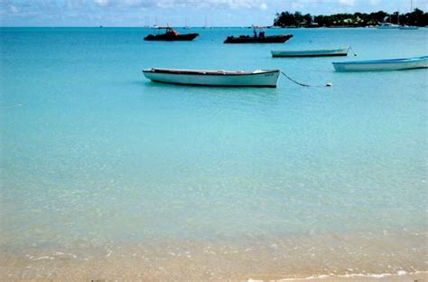 Beaches In Mauritius | 5 Mauritius Beaches That Will Blind You With ...