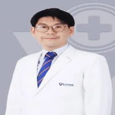 Dr. Jirapath Wiwitkeyoonwong, Medical Oncologist Bangkok, Thailand ...