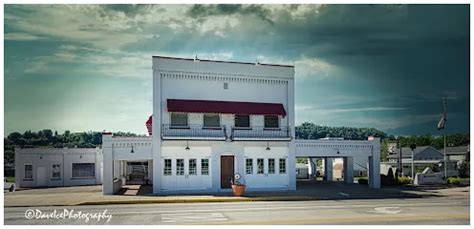 Arner Funeral Chapels Inc - Funeral Home Pages