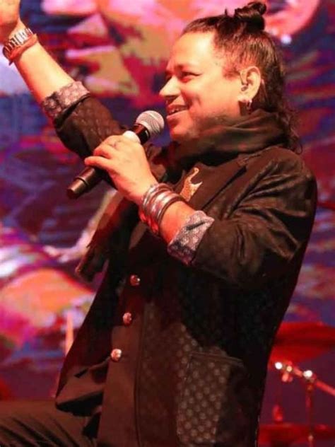 Kailash Kher Attacked With Bottle During Concert In Hampi: Similar ...