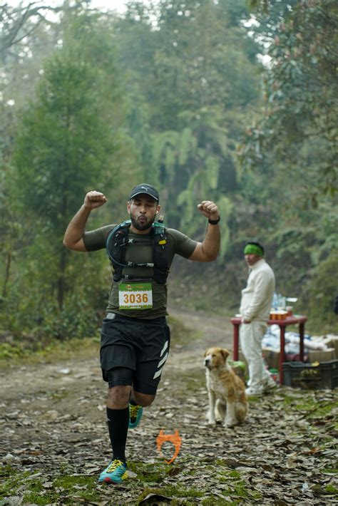 Running Shirtless, is it acceptable? : r/trailrunning