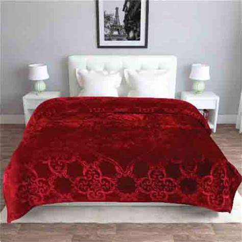 Mink Blankets: Cozy Elegance | Vivan Textiles Pvt. Ltd.