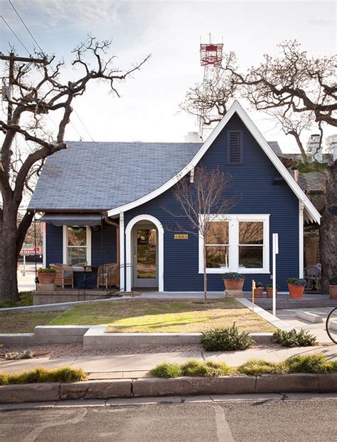 Navy Blue With White Trim House Exterior — Freshouz Home & Architecture ...