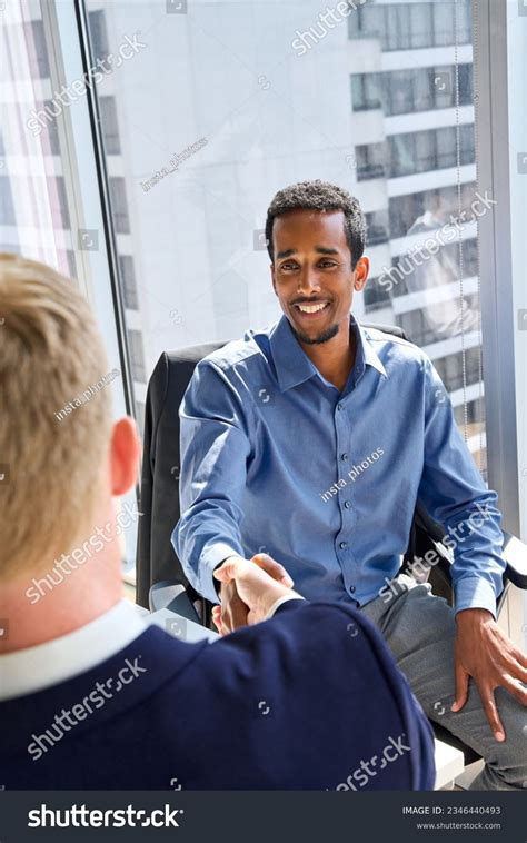 Upper Hand Handshake 的图像结果