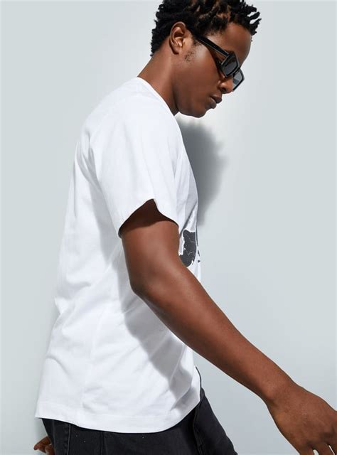 Buy URB_N Men Regular Fit Graphic Printed T-shirt Online at just Rs ...