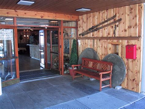 HOTEL VIDESETER (Hjelledalen) - Hotel Reviews, Photos, Rate Comparison ...