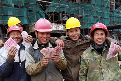 我国将在各地建设农民工工资争议速裁庭 - 时政新闻 - 中国产业经济信息网