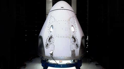 NASA局长:SpaceX首次载人试飞将按计划在本季度进行_业界_科技快报_砍柴网