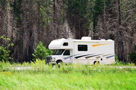 How to Find Free Places to Park Your RV on a Road Trip