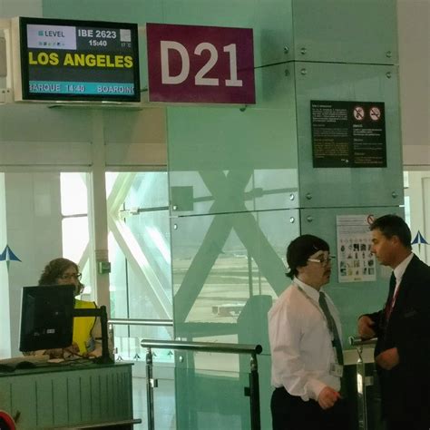 Flight Review: LEVEL Airlines Inaugural Flight Barcelona to Los Angeles ...