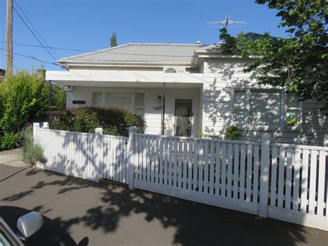 FITZROY BED AND BREAKFST (North Fitzroy) - Specialty B&B Reviews ...