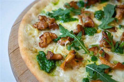 Pizza with Chanterelles, Green Onions, Brie, Arugula, and Lemon - Three ...