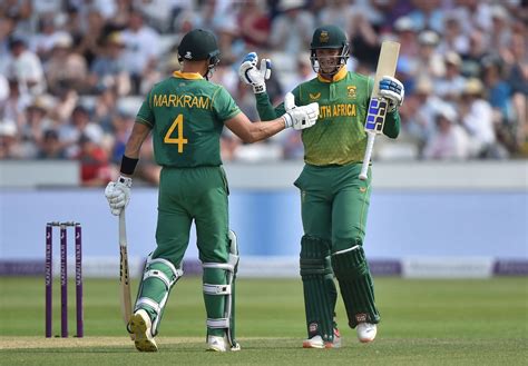 3 teams with most 300+ scores in ODIs