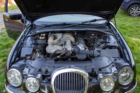2001 Jaguar S-Type 3.0 V6 SE Saloon – Stark Classics