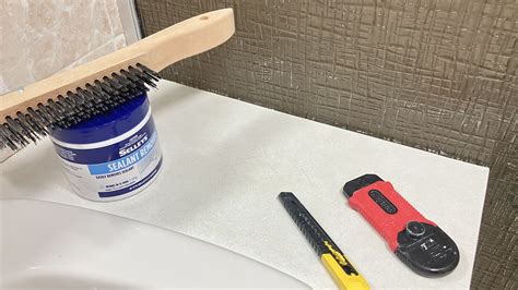 How to remove silicone sealant from textured glass? - Bunnings Workshop ...