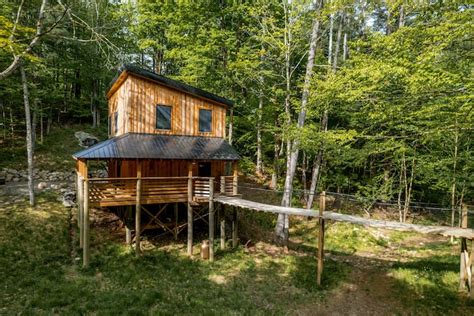 The Treehouse at Evergreen Cabins - Treehouses for Rent in Adirondack ...