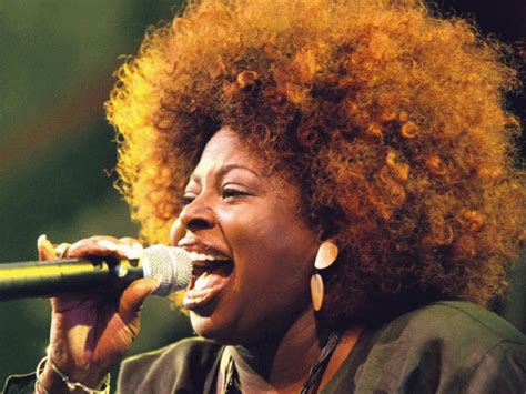Grammy nominated singer Angie Stone dies in car crash | Bhaskar English