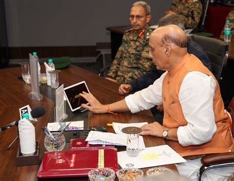 Raksha Mantri Shri Rajnath Singh virtually dedicates to the nation 75 ...