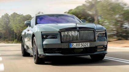 Rolls-Royce Black Badge Spectre review: a Roller for the race track ...
